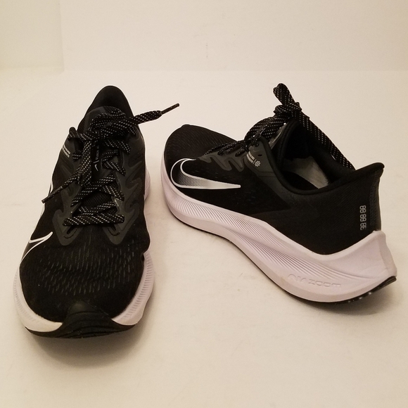 Nike Women's Winflo 7 CJ0302-005 Black White Anthracite Running Sneakers SZ 9.5 - Picture 1 of 16